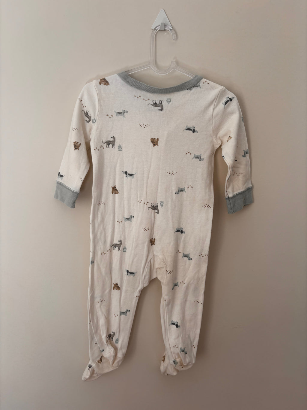 Macacão pijama cachorrinhos off-white - costas