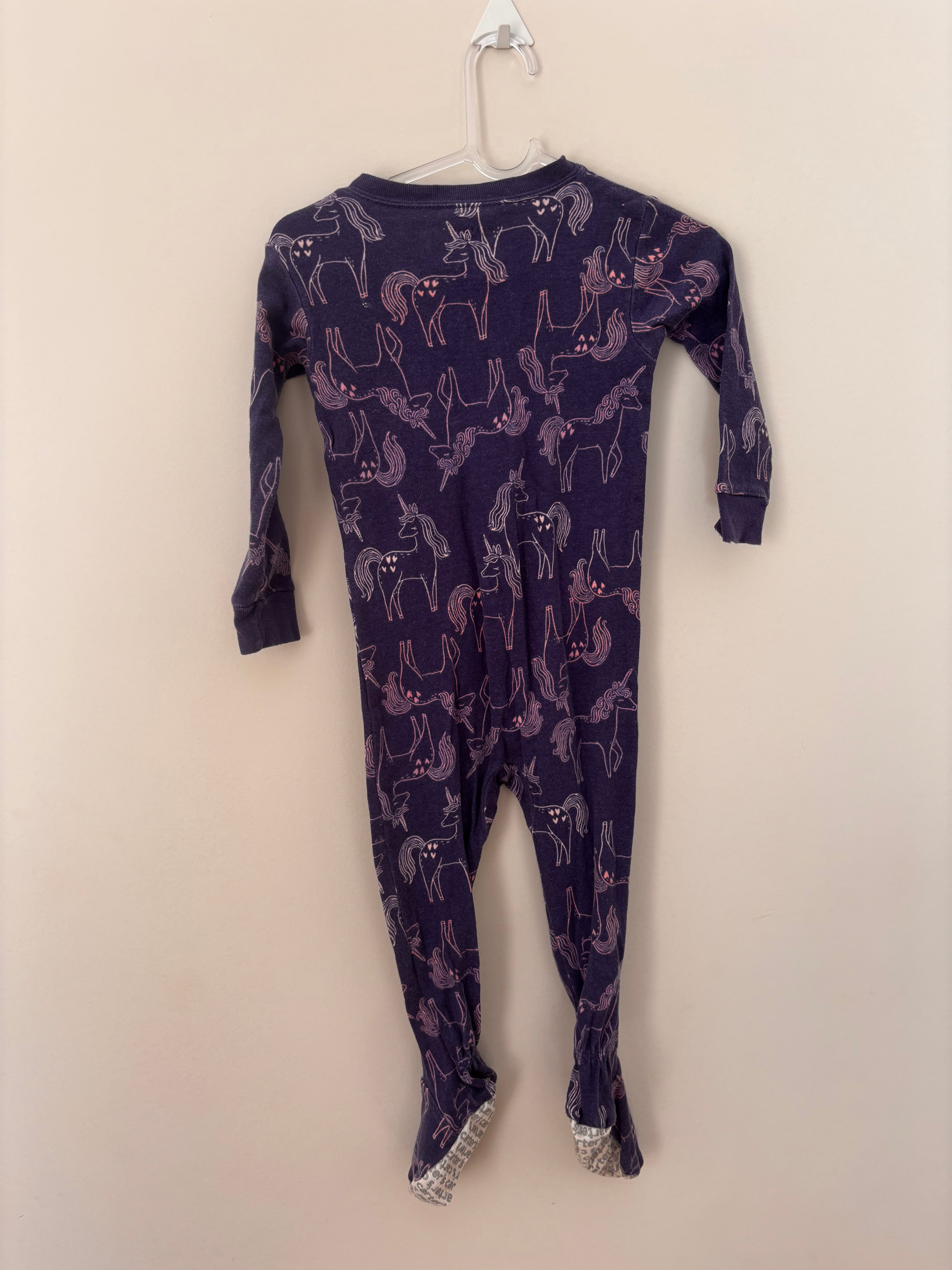 Macacão Pijama Unicórnios – Roxo (Bebê)