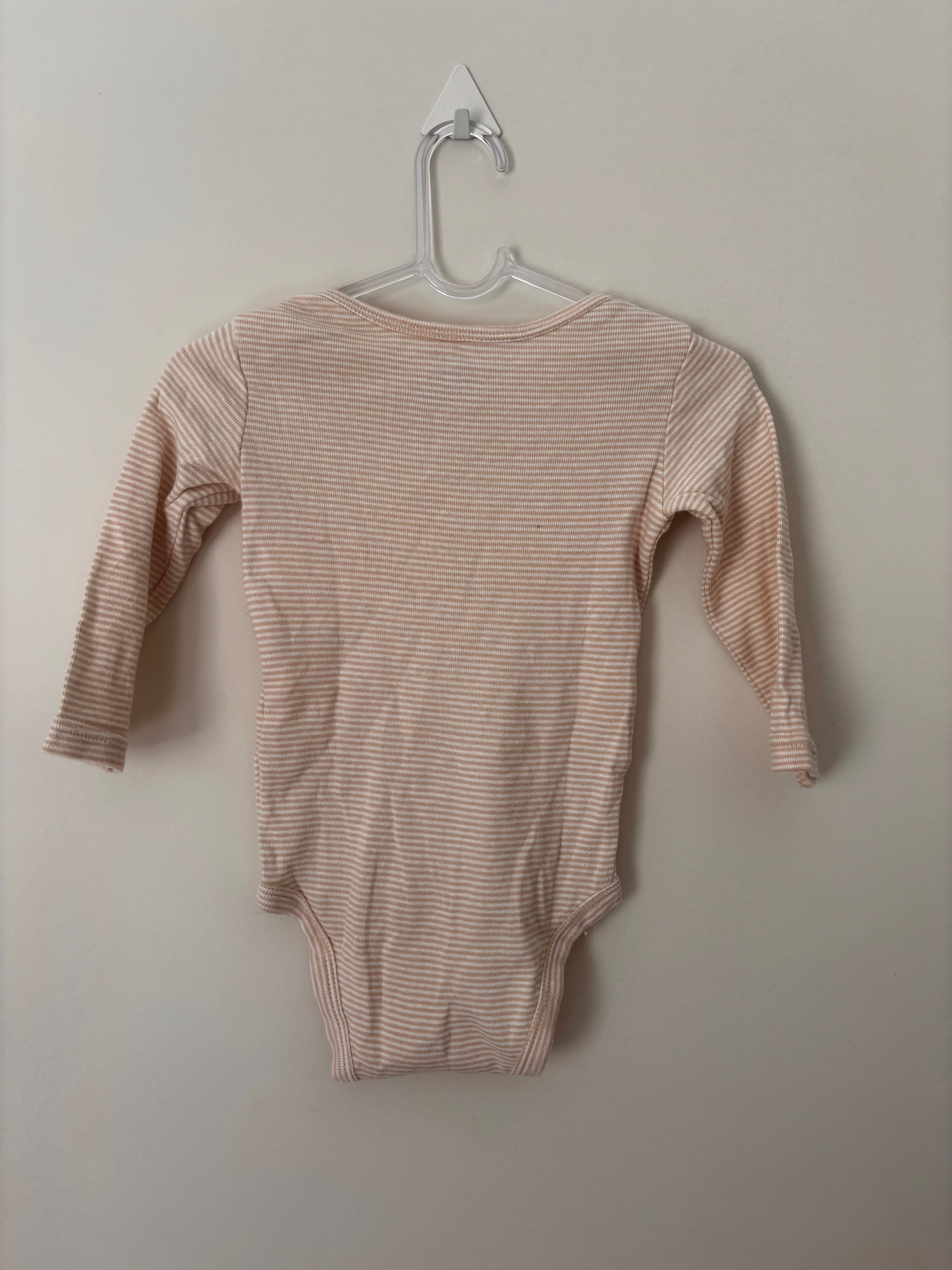 Body Listrado – Nude (Bebê) Carter's