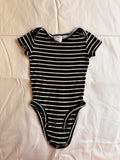 Body Listrado – Preto e Branco (Bebê)