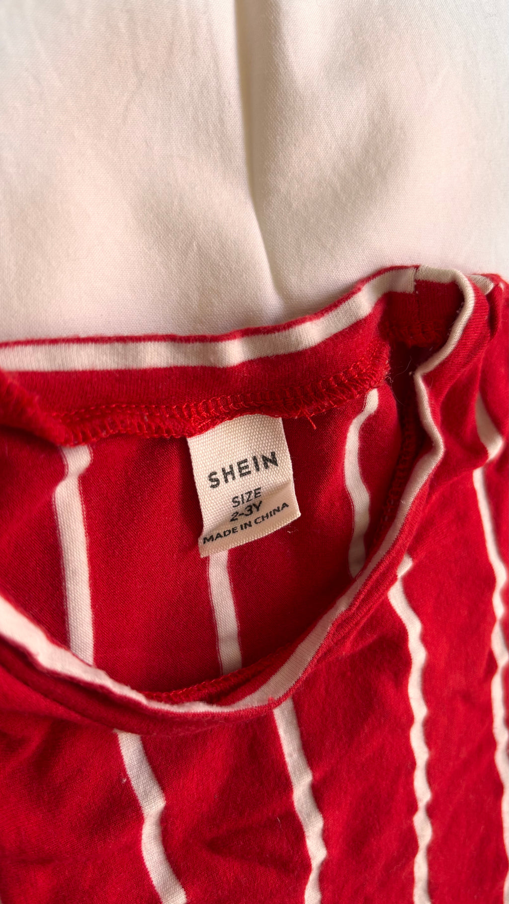 Conjunto Listrado – Vermelho (Infantil) SHEIN