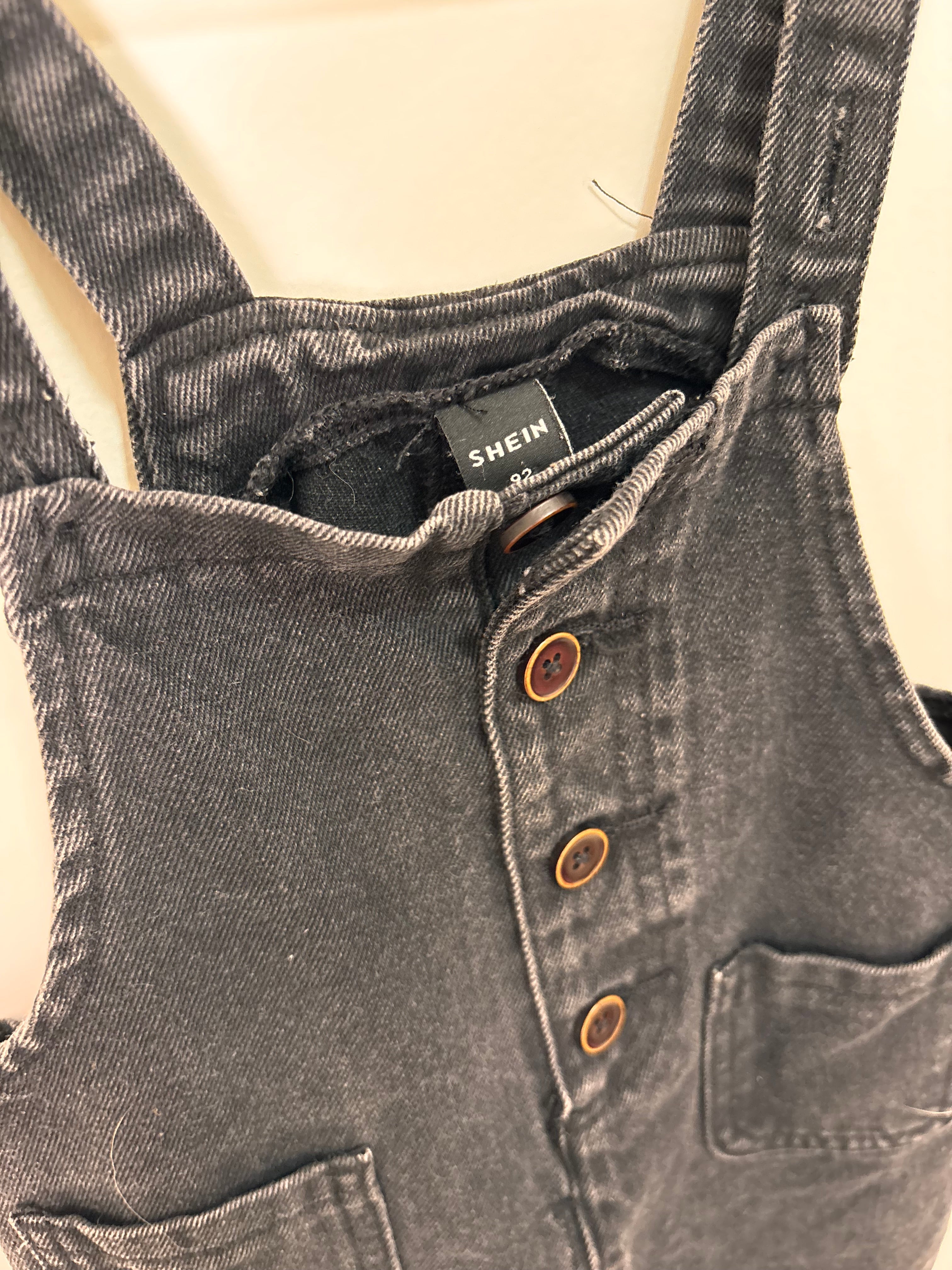 Jardineira Jeans – Preto (Bebê)