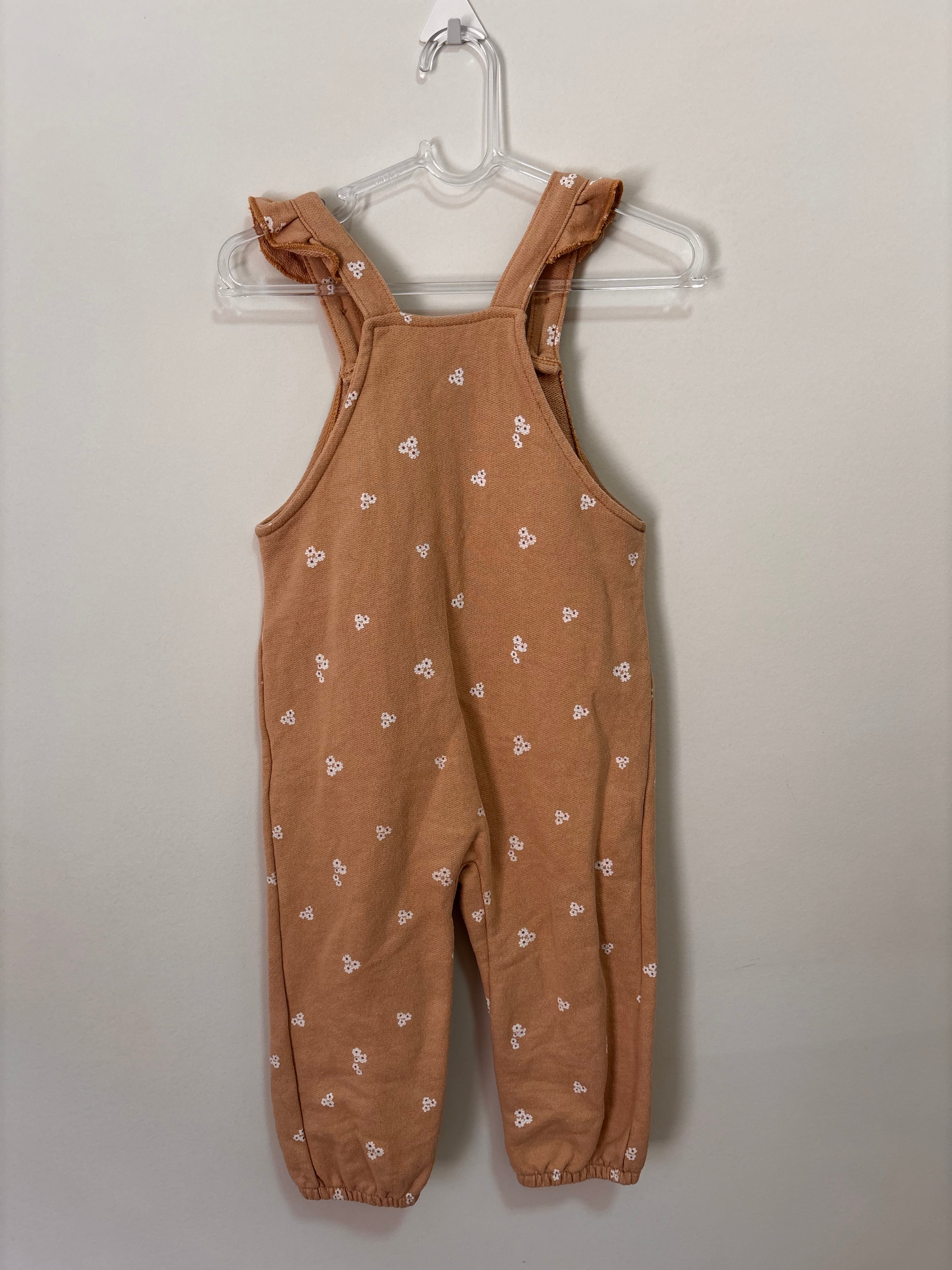 Macacão Estampa Florzinhas – Caramelo (Bebê)