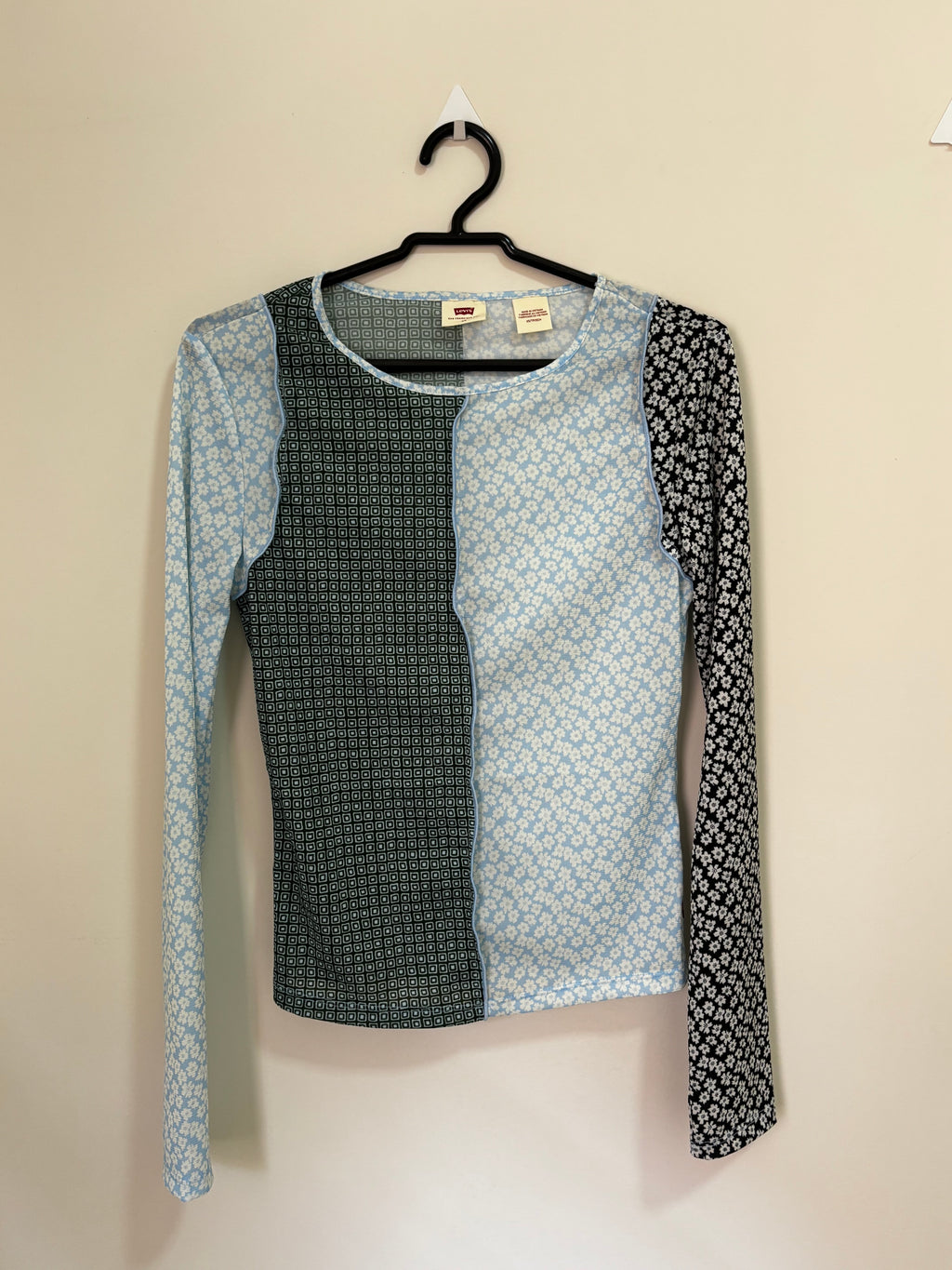 Blusa Manga Longa com Transparência (Feminino)