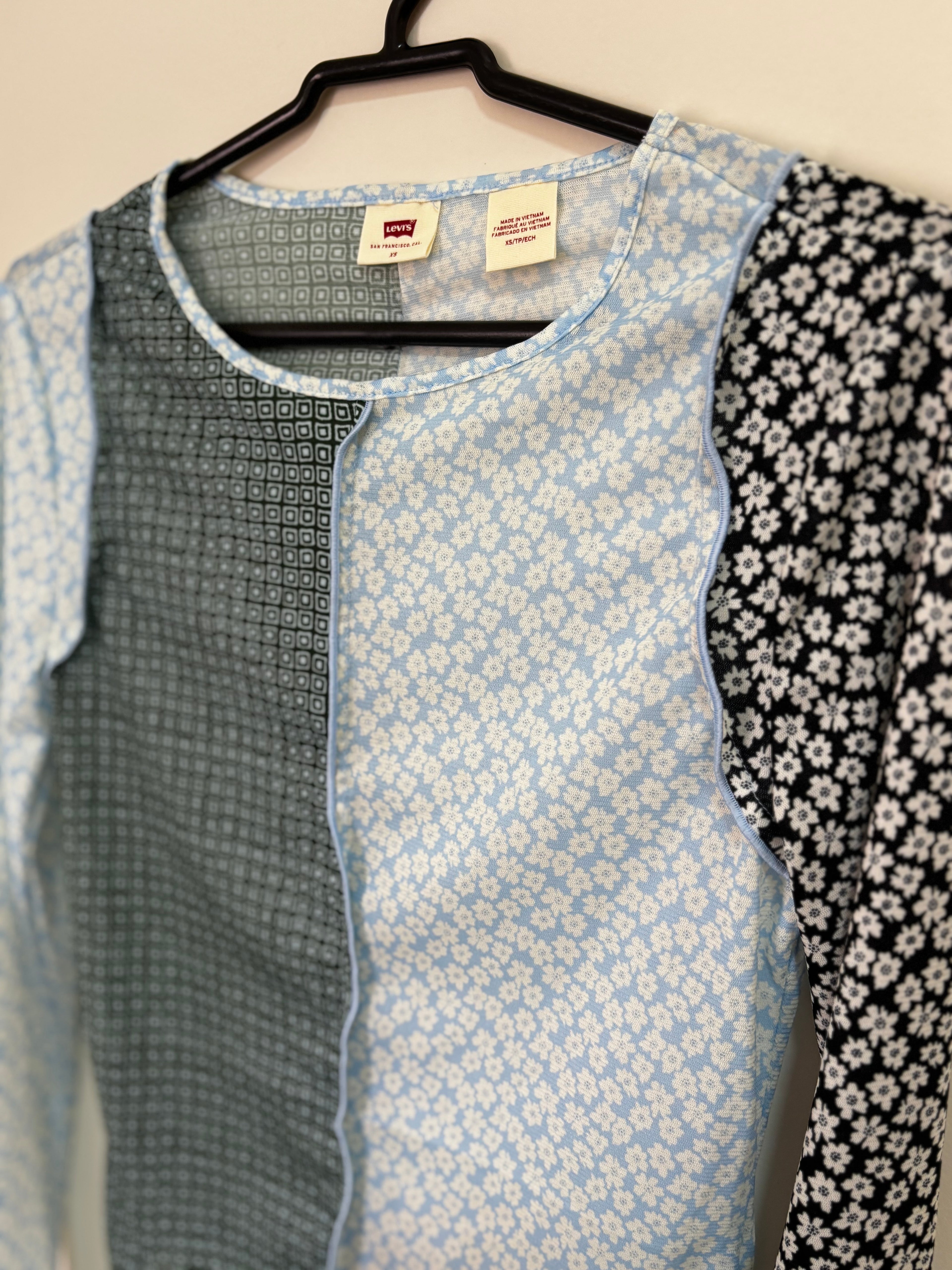 Blusa Manga Longa com Transparência (Feminino)