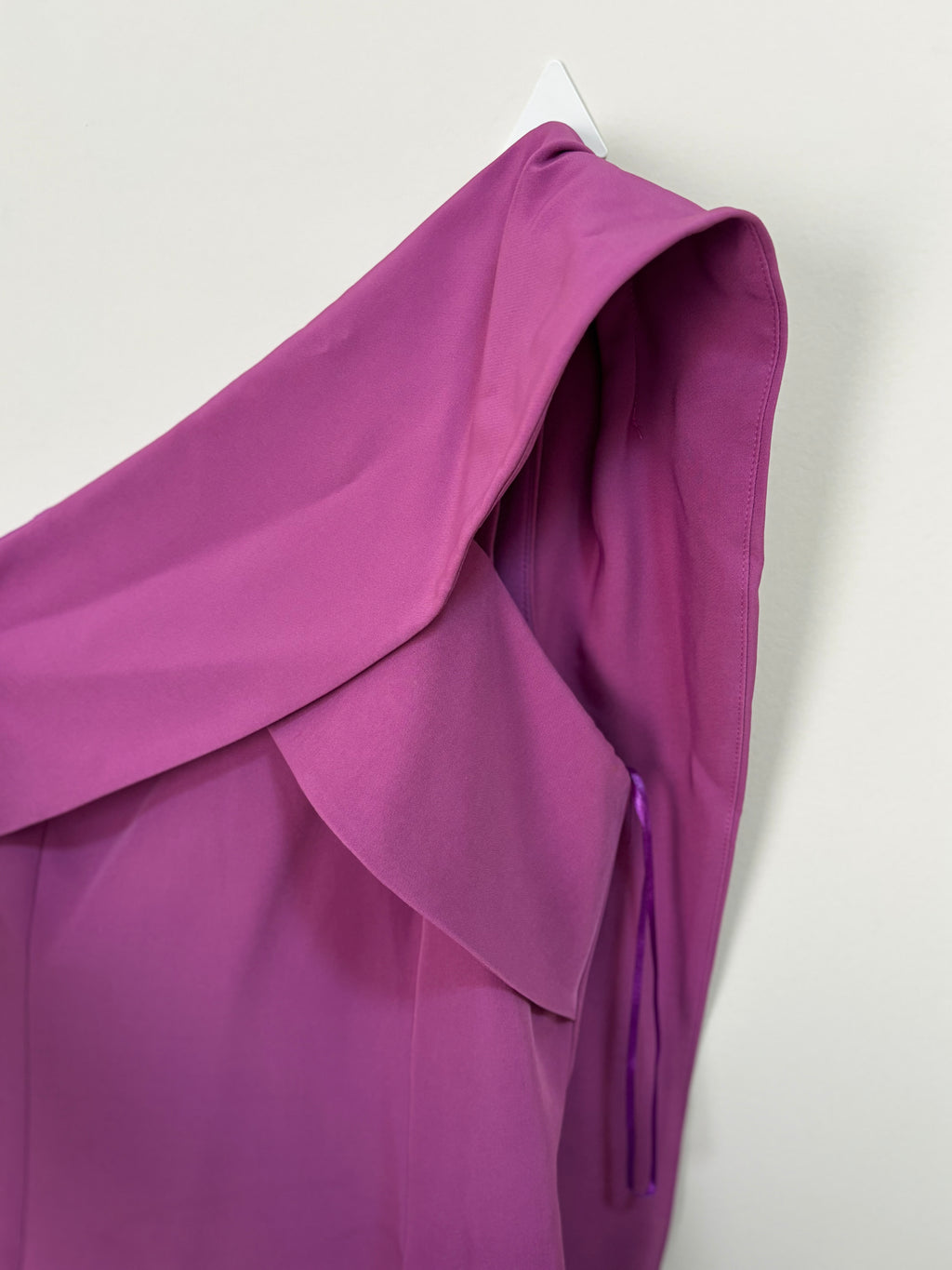 Vestido Um Ombro – Roxo (Feminino)