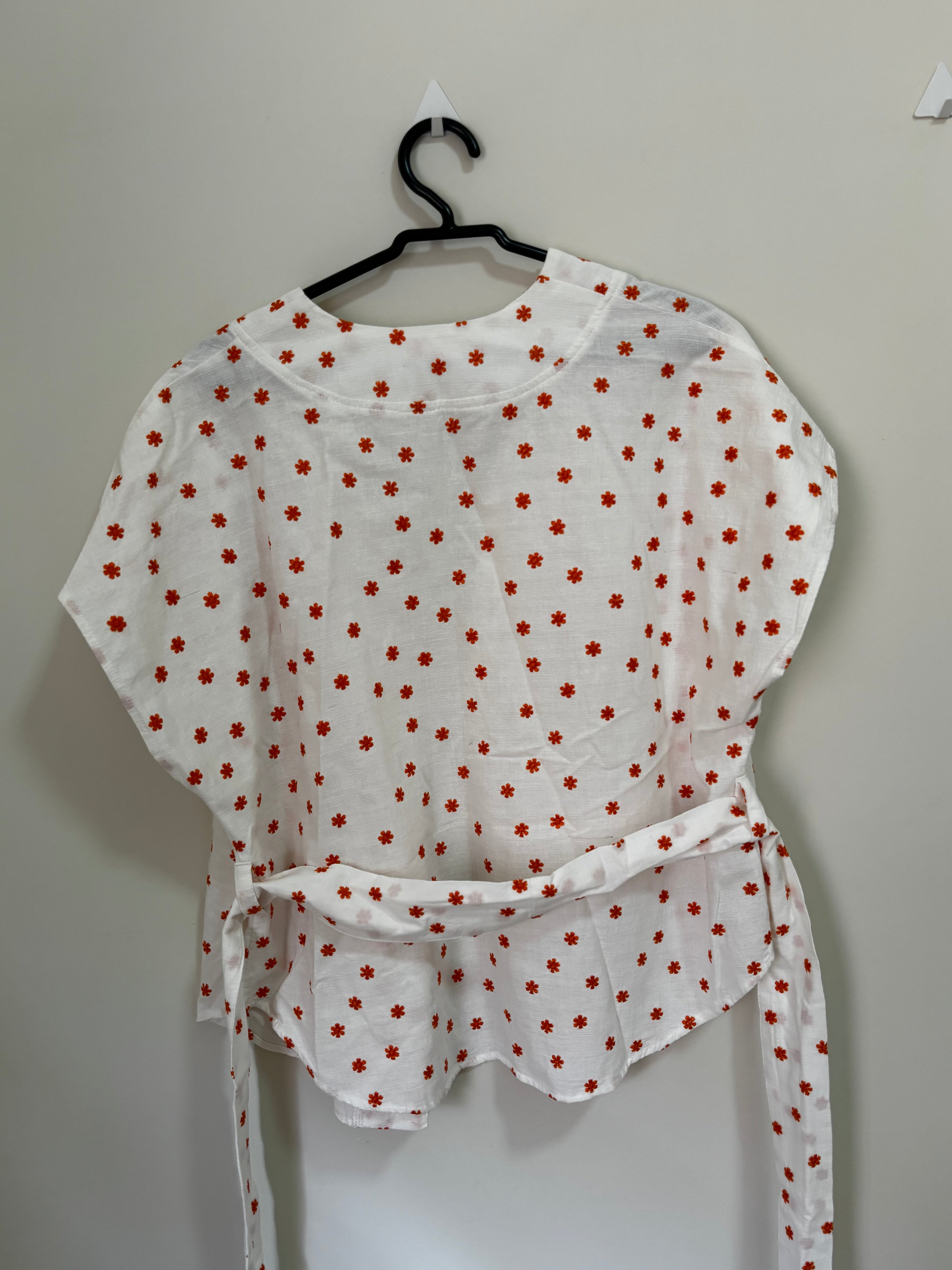 Conjunto Blusa + Calça Estampa Laranja – Branco (Feminino)