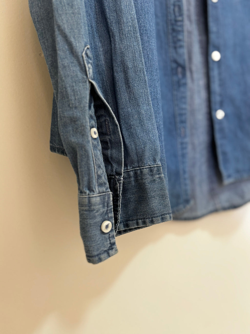 Camisa Jeans Hollister (Feminino)