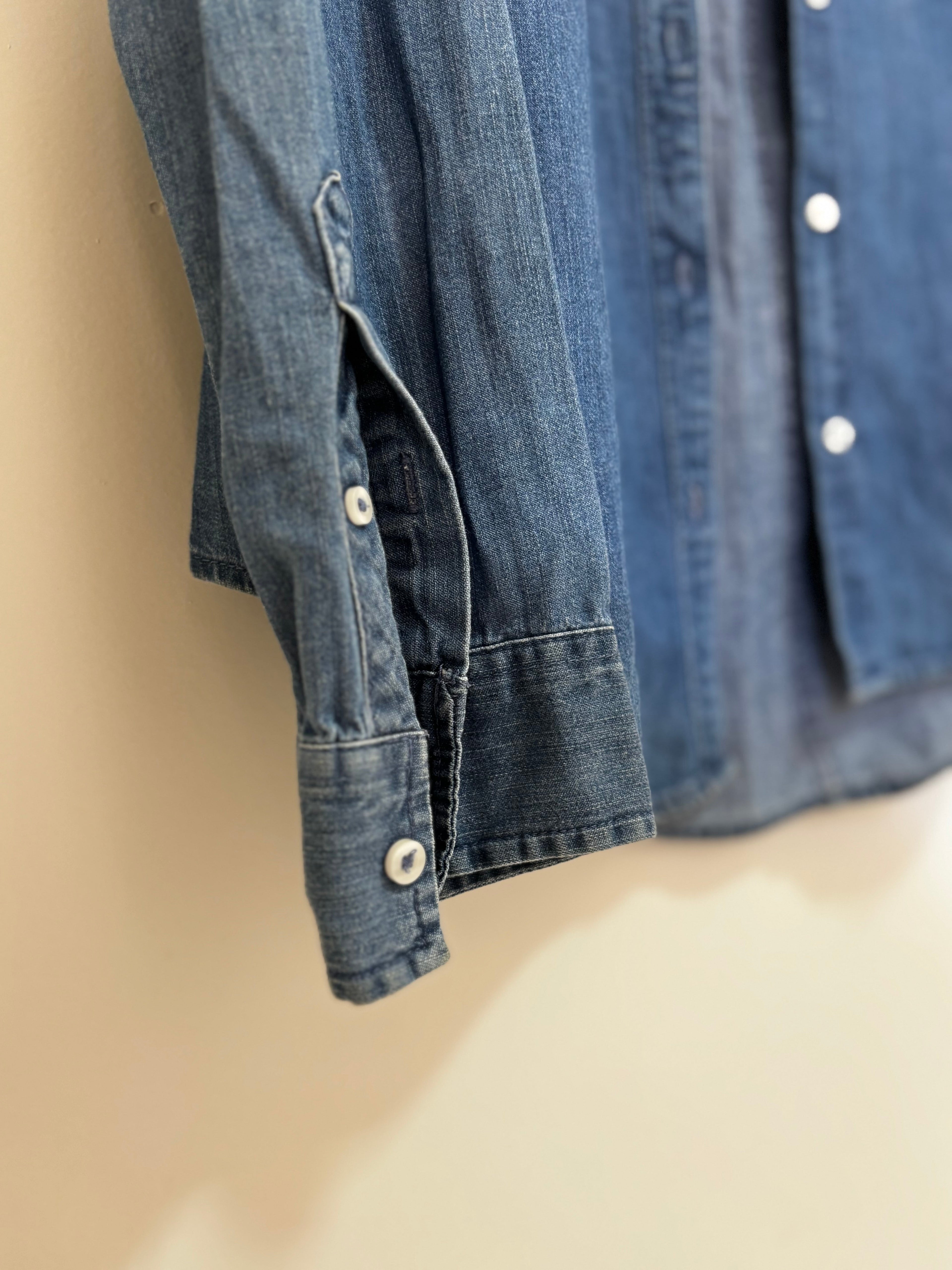 Camisa Jeans Hollister (Feminino)