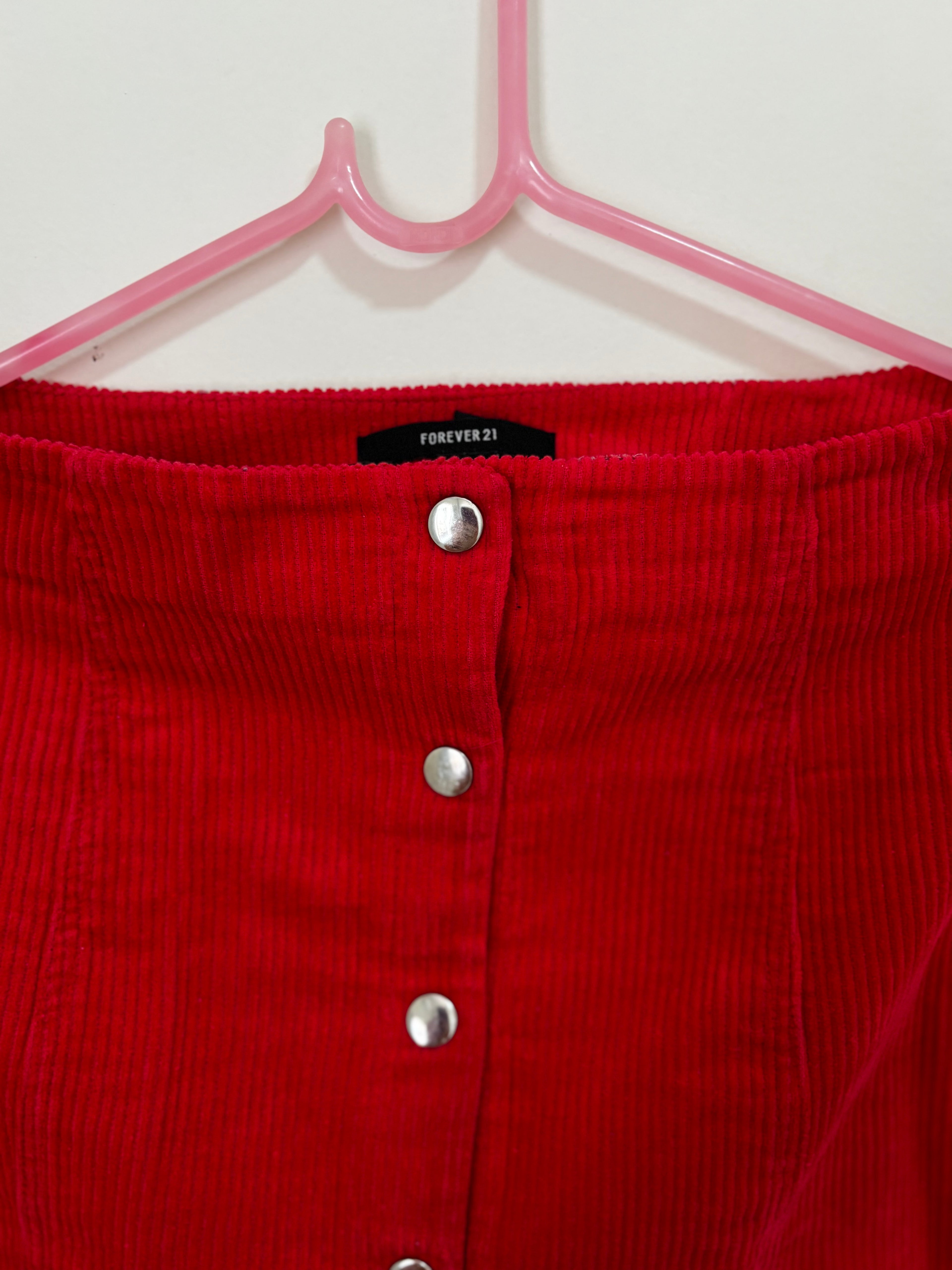 Saia Cotelê com Botões – Vermelha (Feminino) Forever21