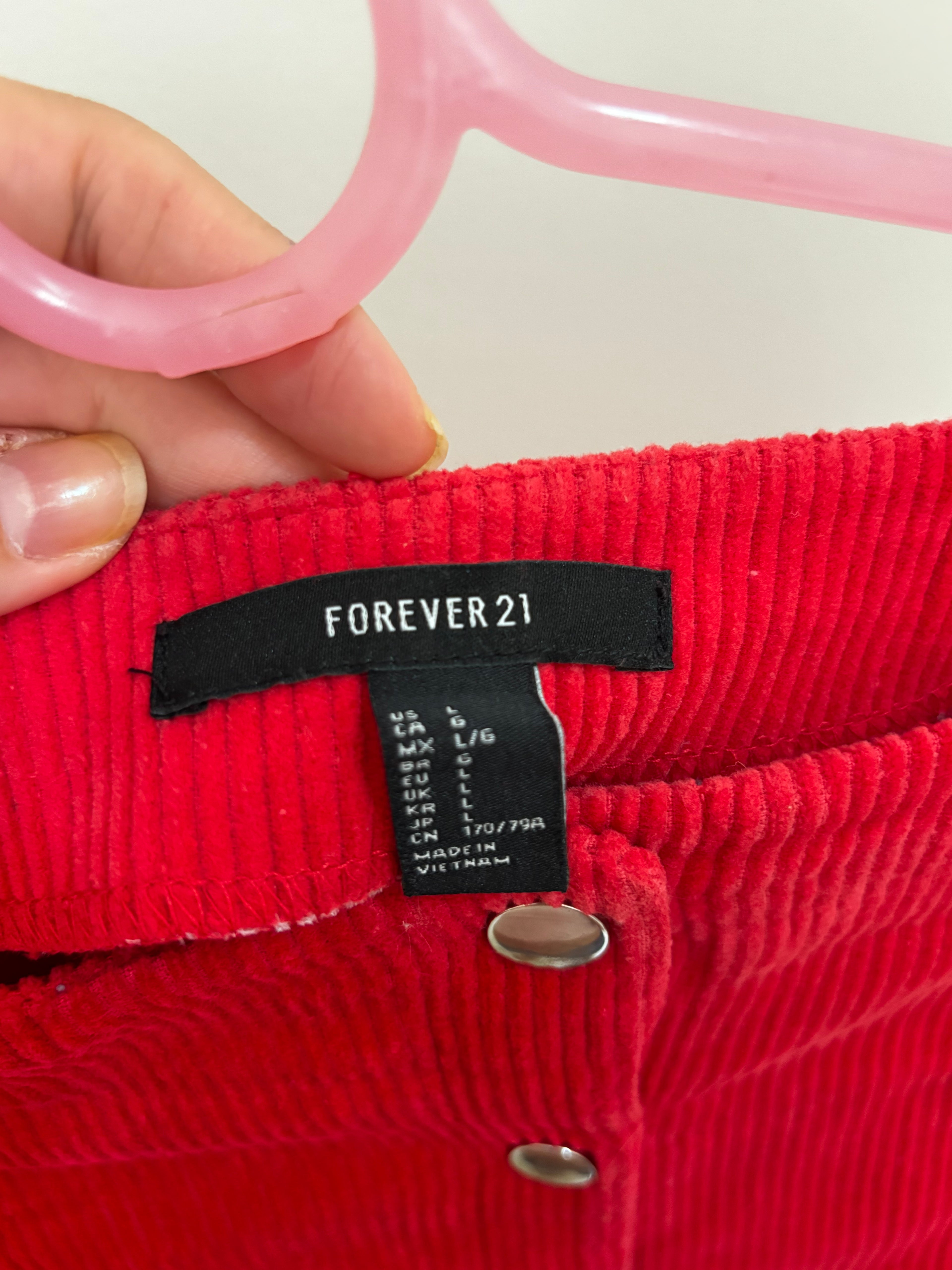 Saia Cotelê com Botões – Vermelha (Feminino) Forever21