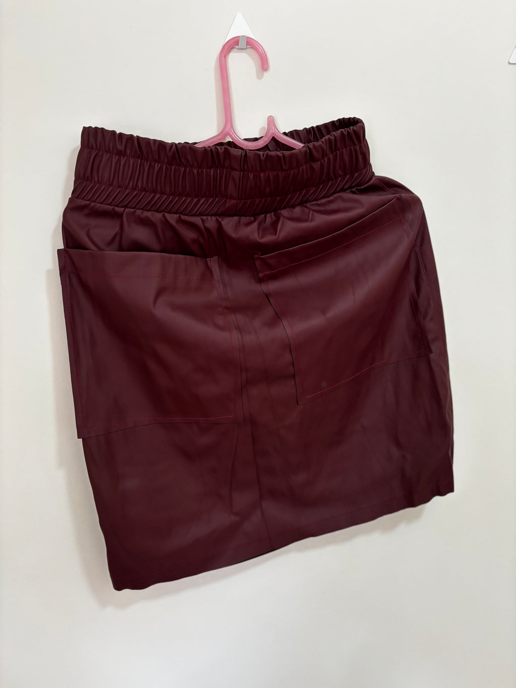 Saia de Courino Rosa Chic – Bordô (Feminino)