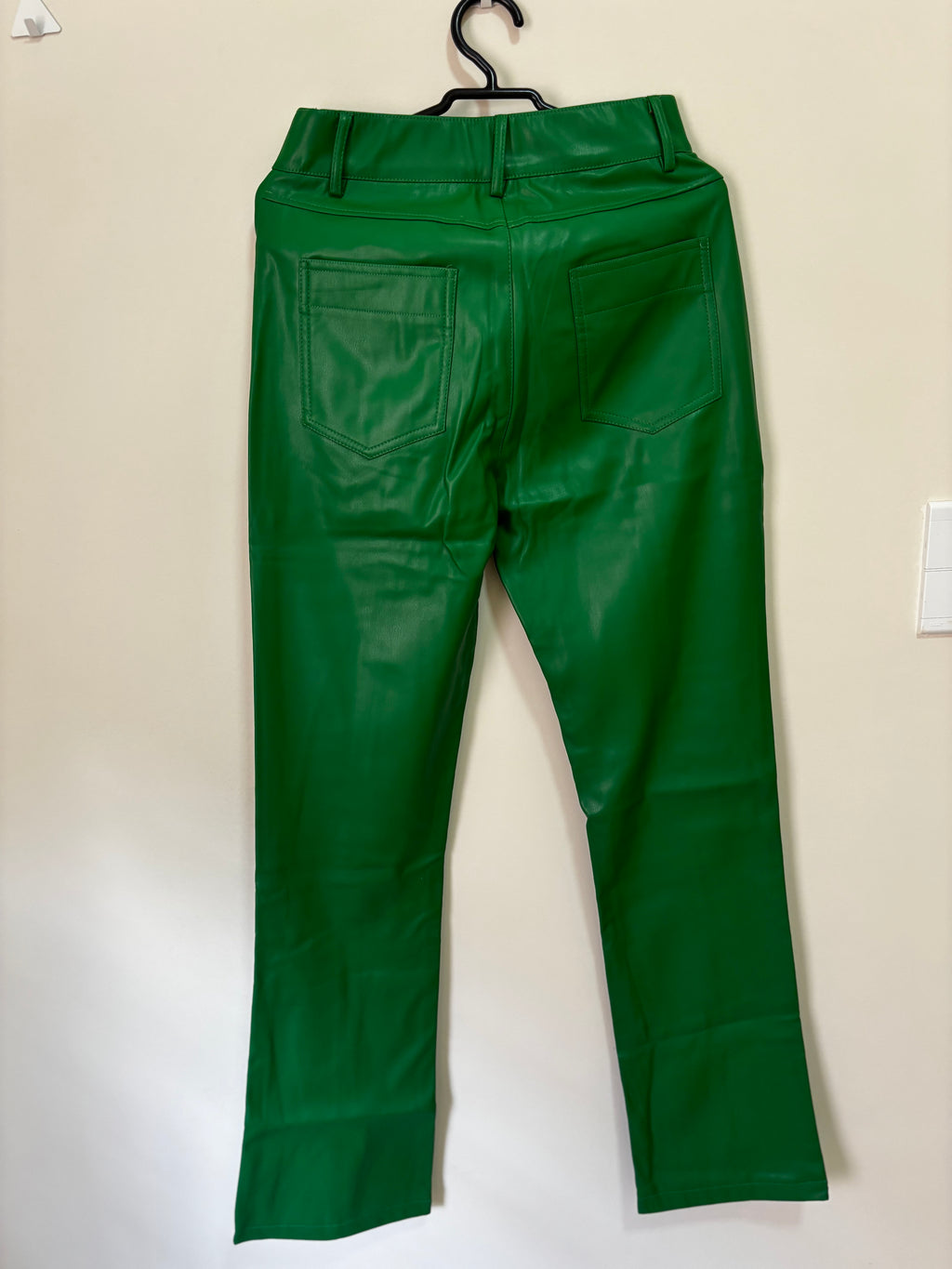 Calça de Couro – Verde (Feminino)