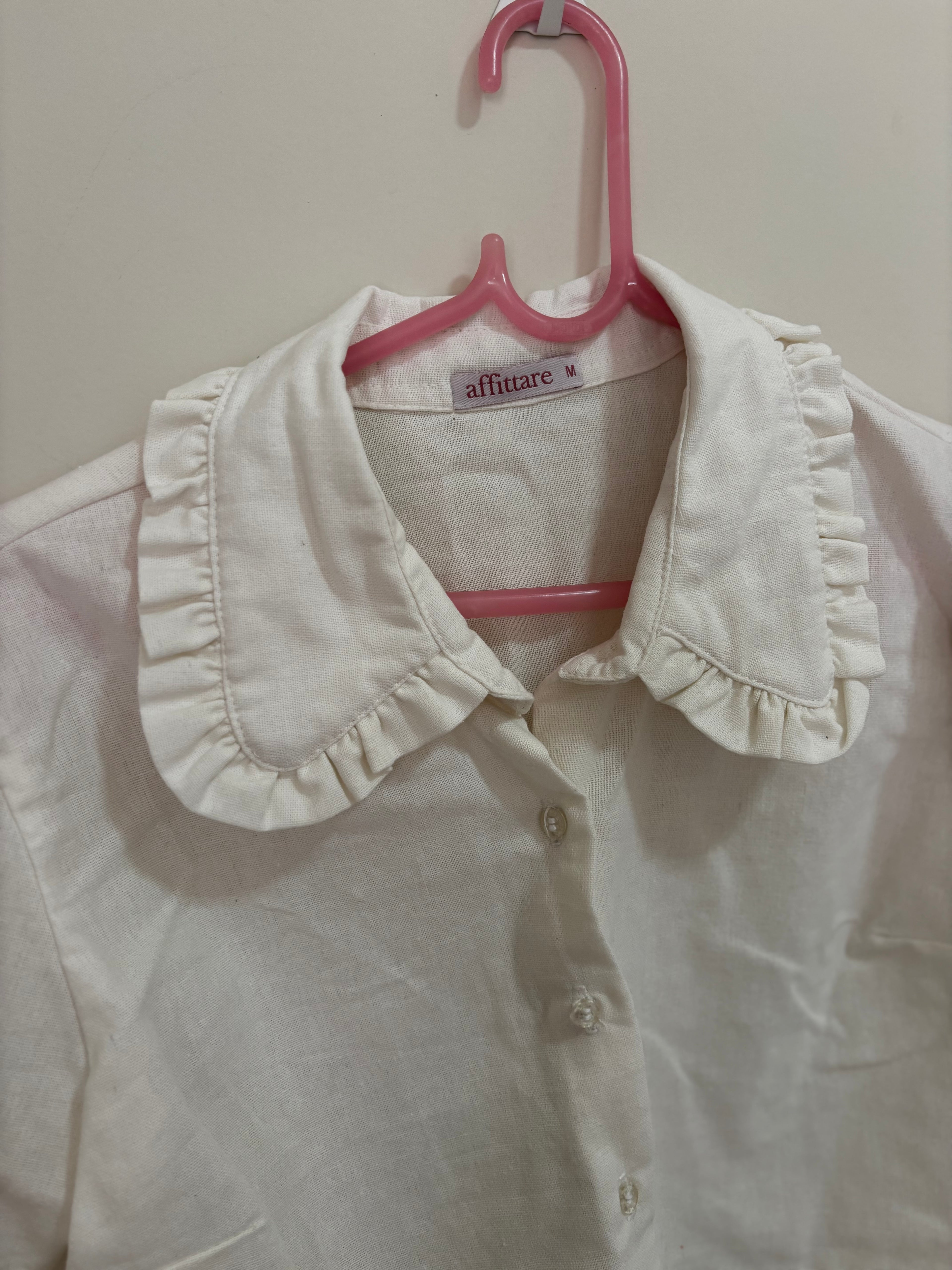 Blusa Cropped Gola Babado Affittare – Branca (Feminino)