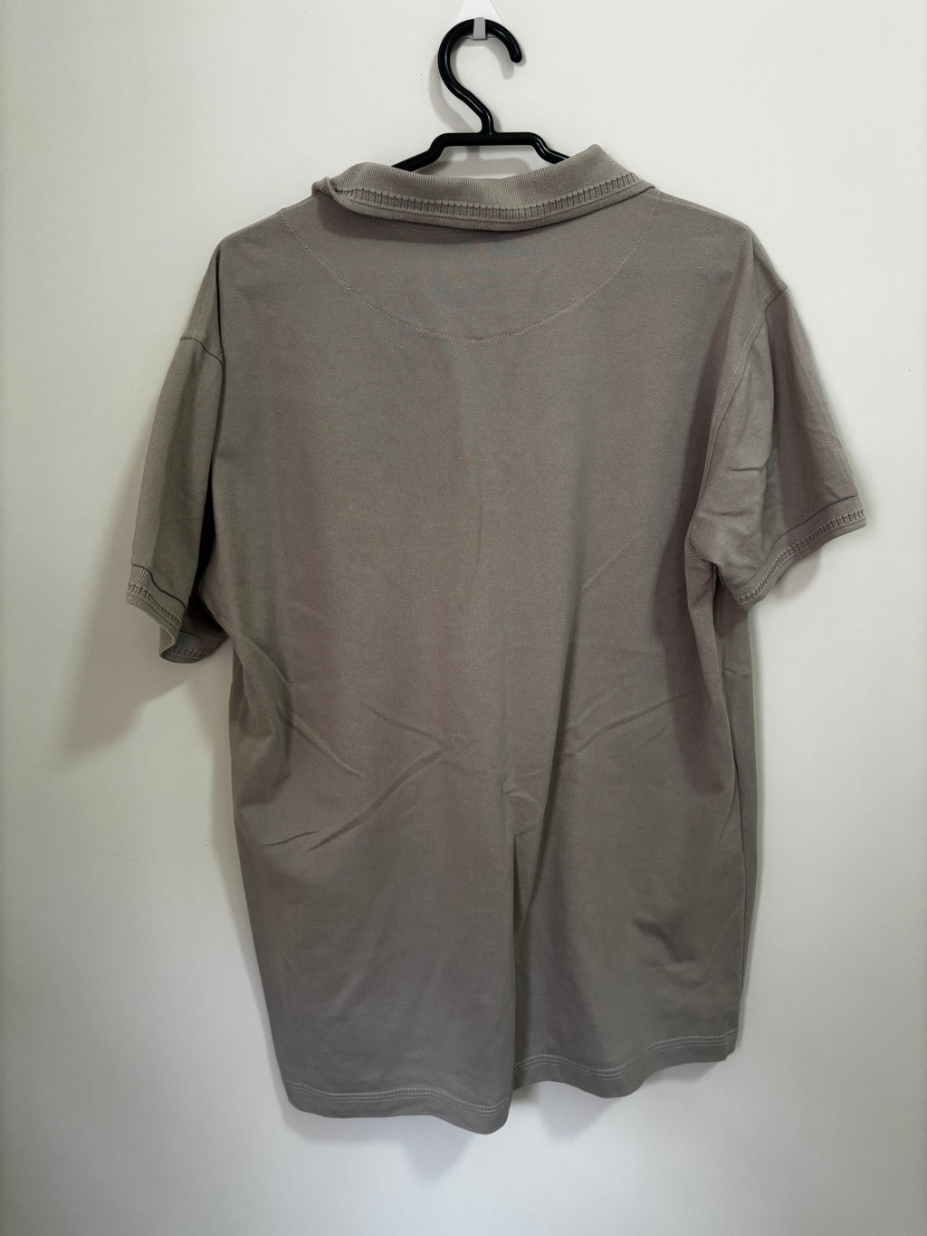 Polo Piquê NK Store – Cinza Taupe