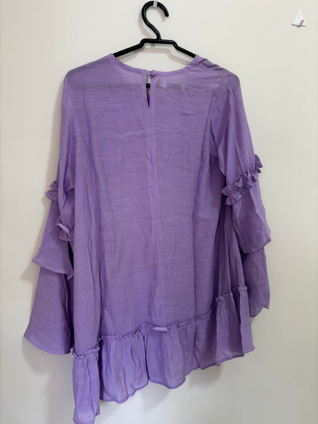 Camisa – detalhe do babado da manga