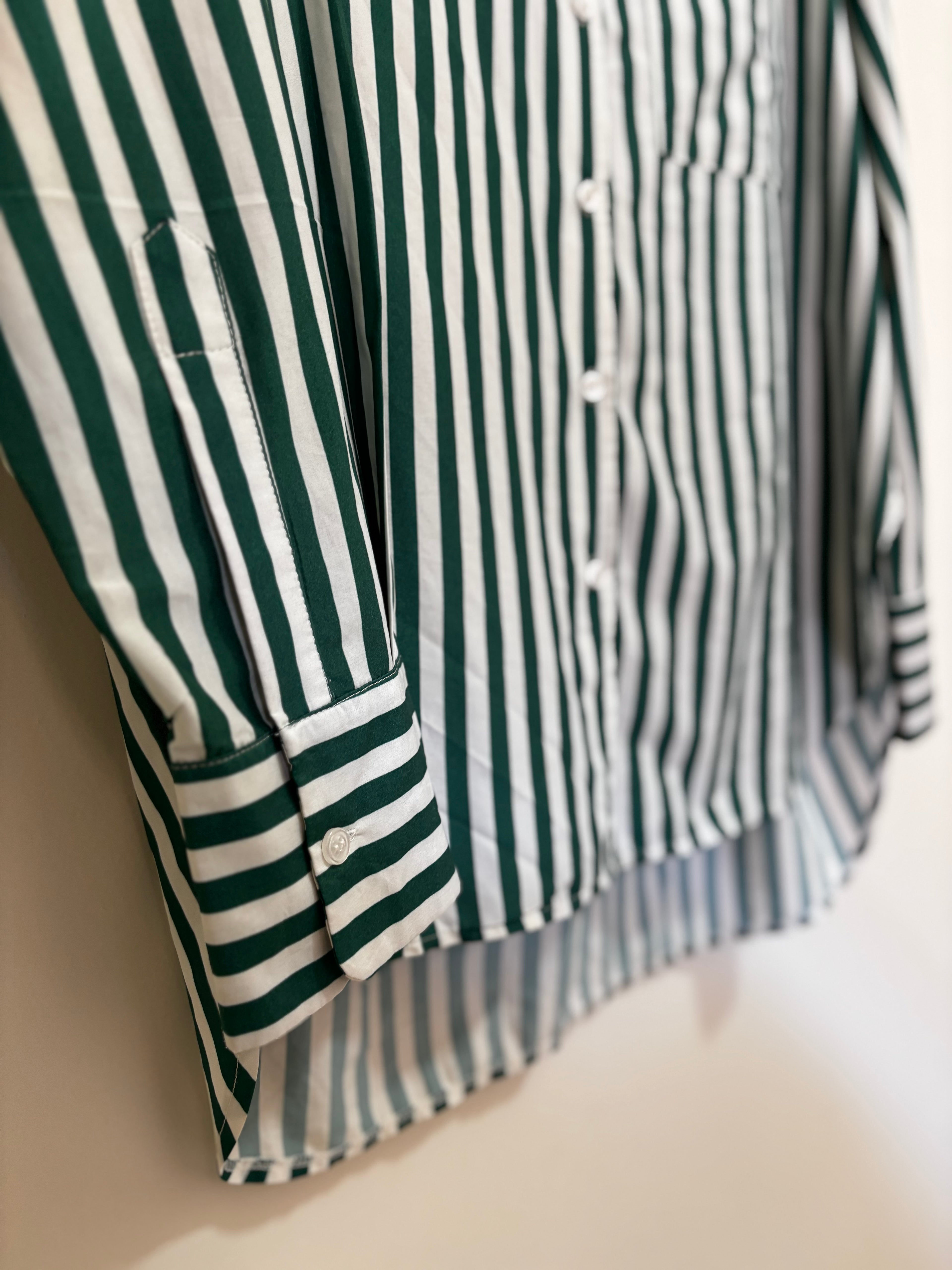 Conjunto Camisa + Shorts Listrado – Verde e Branco (Feminino)