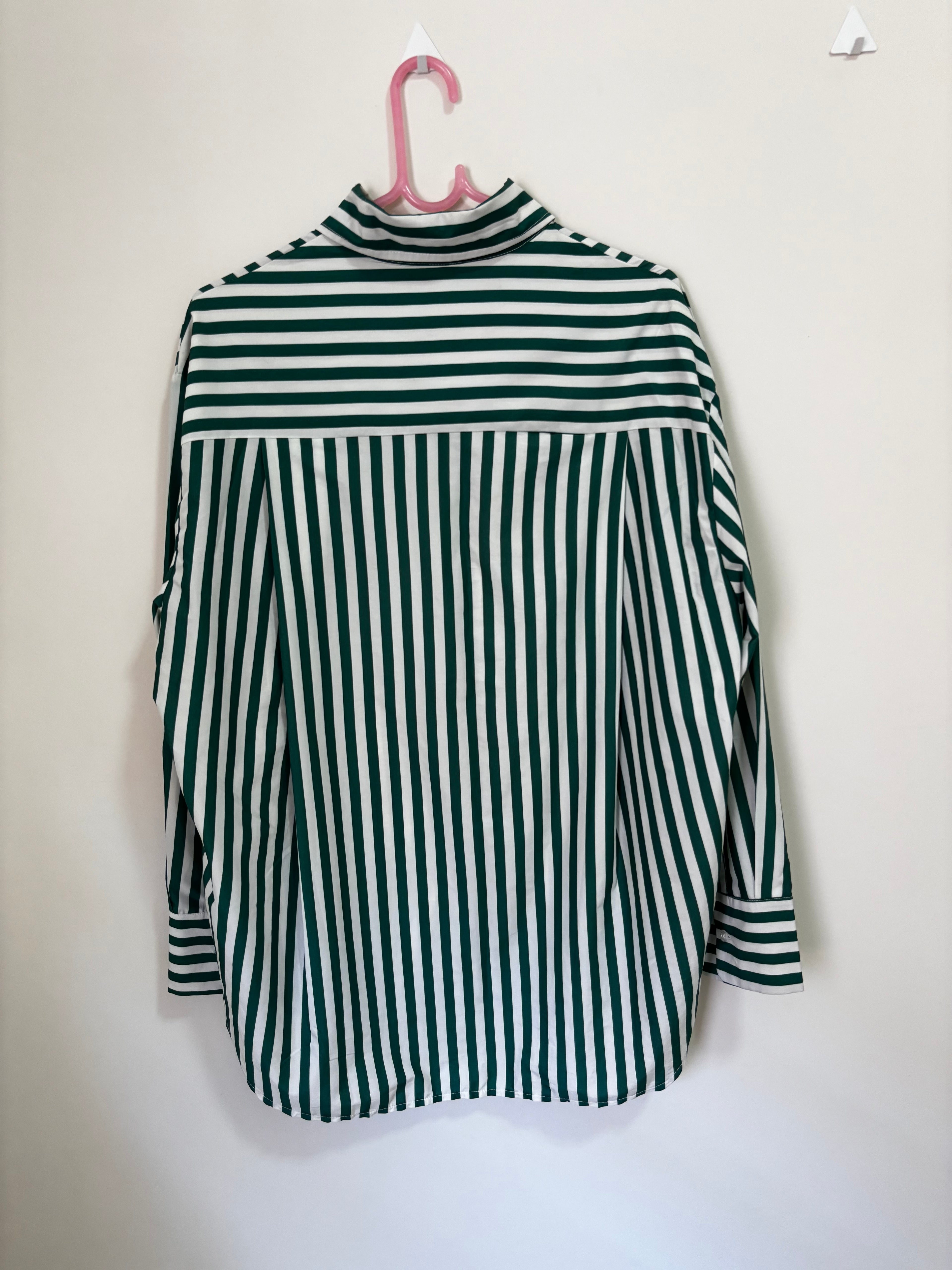 Conjunto Camisa + Shorts Listrado – Verde e Branco (Feminino)