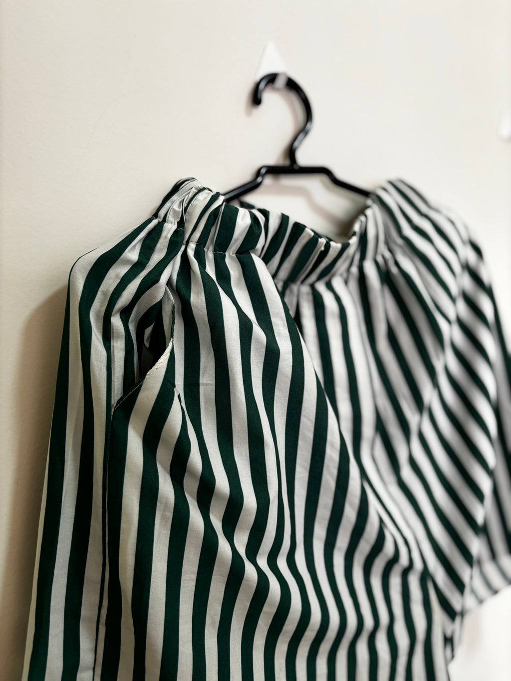 Conjunto Camisa + Shorts Listrado – Verde e Branco (Feminino)