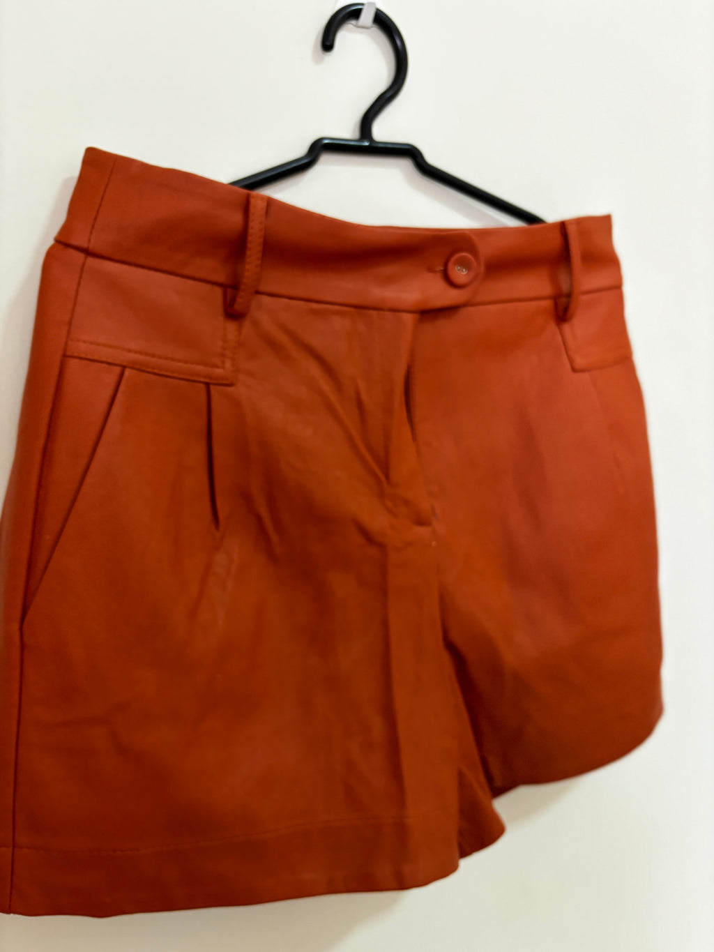 Conjunto Cropped + Shorts de Courino Karmani – Terracota (Feminino)