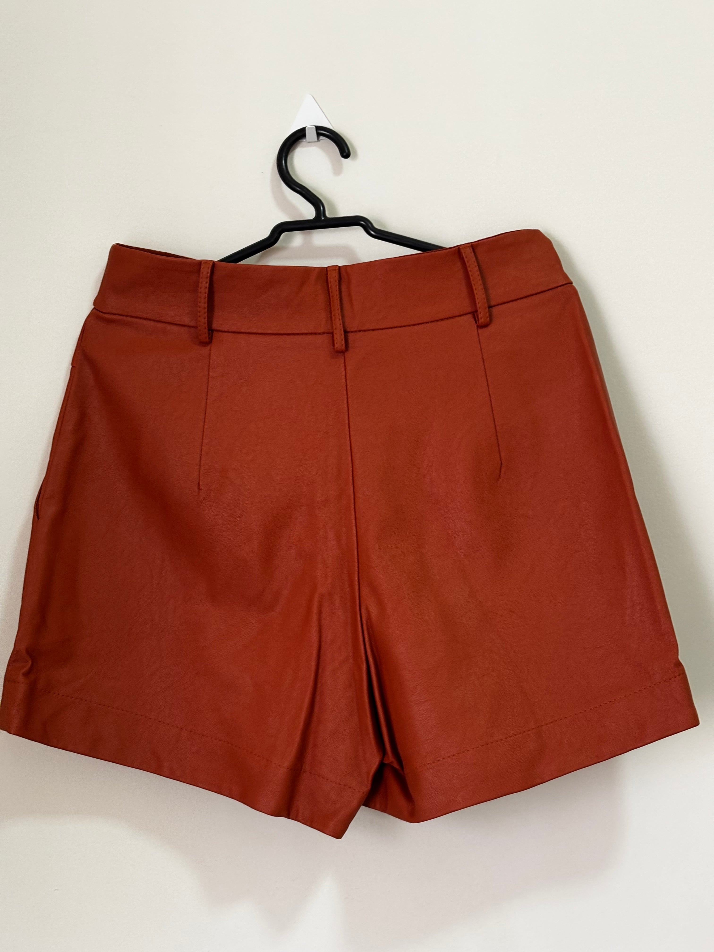Conjunto Cropped + Shorts de Courino Karmani – Terracota (Feminino)